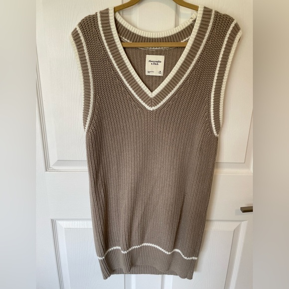 Abercrombie & Fitch Dresses & Skirts - NWOT Abercrombie Sweater Dress